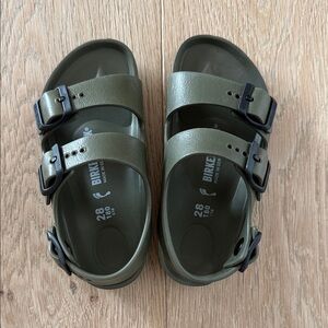 Birkenstock Kids Olive Green Two-Strap EVA Sandals with Black Buckles, Size 28